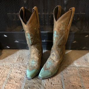 Laredo cowboy western boots so W 6 like new!